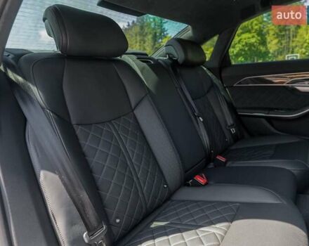 Чорний Ауді S8, об'ємом двигуна 4 л та пробігом 98 тис. км за 98286 $, фото 23 на Automoto.ua
