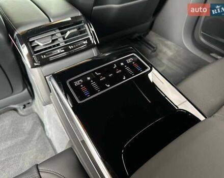 Чорний Ауді S8, об'ємом двигуна 4 л та пробігом 2 тис. км за 158000 $, фото 23 на Automoto.ua