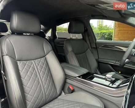 Чорний Ауді S8, об'ємом двигуна 4 л та пробігом 2 тис. км за 158000 $, фото 19 на Automoto.ua