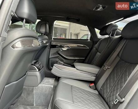 Чорний Ауді S8, об'ємом двигуна 4 л та пробігом 2 тис. км за 158000 $, фото 22 на Automoto.ua
