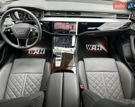 Чорний Ауді S8, об'ємом двигуна 4 л та пробігом 2 тис. км за 158000 $, фото 26 на Automoto.ua