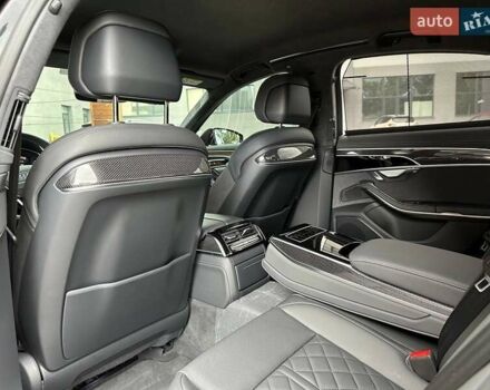 Чорний Ауді S8, об'ємом двигуна 4 л та пробігом 2 тис. км за 158000 $, фото 21 на Automoto.ua