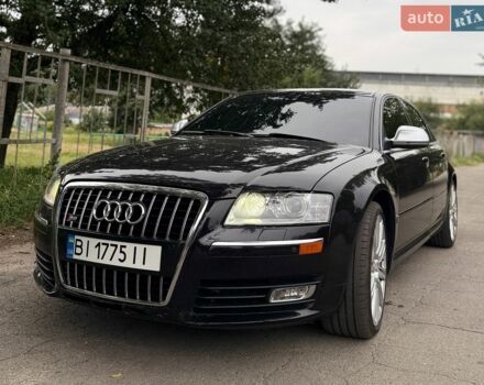 Черный Ауди С8, объемом двигателя 5.2 л и пробегом 330 тыс. км за 13000 $, фото 1 на Automoto.ua