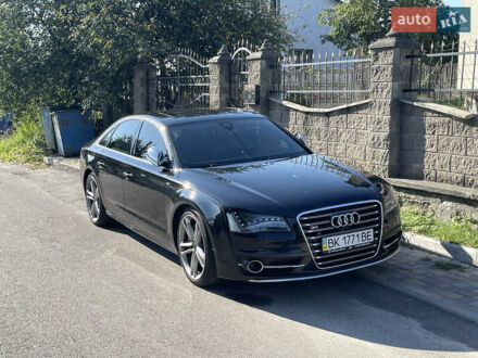 Ауді S8 2013 у Рівному на Automoto.ua Чорний Ауді S8, об'ємом двигуна 4 л та пробігом 91 тис. км за 35500 $, фото 1 на Automoto.ua