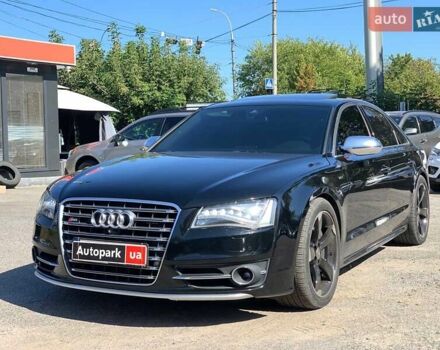 Черный Ауди С8, объемом двигателя 4 л и пробегом 218 тыс. км за 22590 $, фото 1 на Automoto.ua