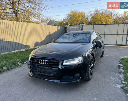 Черный Ауди С8, объемом двигателя 3.99 л и пробегом 130 тыс. км за 24500 $, фото 1 на Automoto.ua