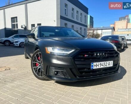 Черный Ауди С8, объемом двигателя 4 л и пробегом 57 тыс. км за 74000 $, фото 1 на Automoto.ua