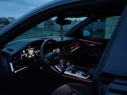 Ауди С8 2022 в Ровно на Automoto.ua Черный Ауди С8, объемом двигателя 3 л и пробегом 57 тыс. км за 65000 $, фото 1 на Automoto.ua