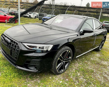Черный Ауди С8, объемом двигателя 4 л и пробегом 1 тыс. км за 129955 $, фото 1 на Automoto.ua