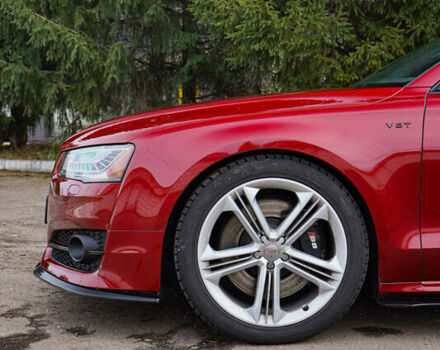 Ауди С8, объемом двигателя 4 л и пробегом 192 тыс. км за 38000 $, фото 5 на Automoto.ua