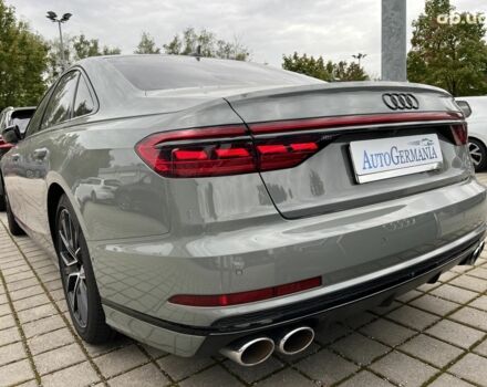 Ауди С8, объемом двигателя 4 л и пробегом 49 тыс. км за 91943 $, фото 2 на Automoto.ua