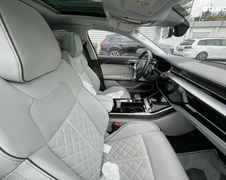 Ауди С8, объемом двигателя 4 л и пробегом 49 тыс. км за 91943 $, фото 9 на Automoto.ua