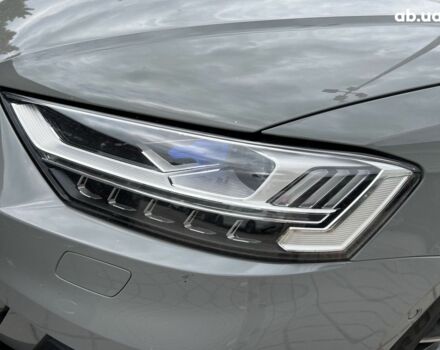 Ауди С8, объемом двигателя 4 л и пробегом 49 тыс. км за 91943 $, фото 15 на Automoto.ua