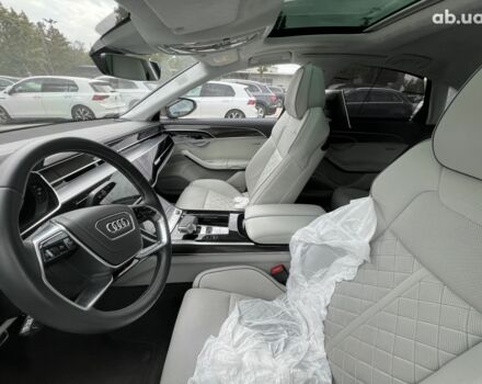 Ауди С8, объемом двигателя 4 л и пробегом 49 тыс. км за 91943 $, фото 19 на Automoto.ua