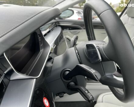 Ауди С8, объемом двигателя 4 л и пробегом 49 тыс. км за 91943 $, фото 18 на Automoto.ua