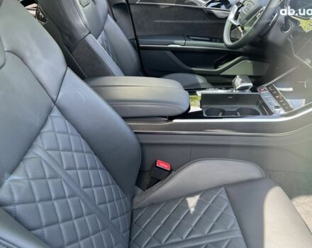 Ауди С8, объемом двигателя 4 л и пробегом 19 тыс. км за 106724 $, фото 38 на Automoto.ua