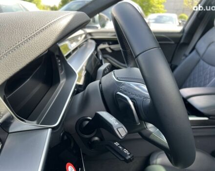 Ауди С8, объемом двигателя 4 л и пробегом 19 тыс. км за 106724 $, фото 23 на Automoto.ua