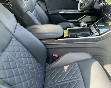 Ауди С8, объемом двигателя 4 л и пробегом 19 тыс. км за 106724 $, фото 34 на Automoto.ua