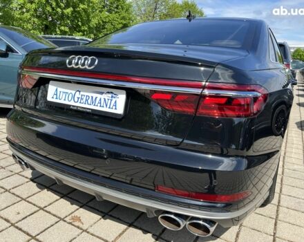 Ауди С8, объемом двигателя 4 л и пробегом 19 тыс. км за 106724 $, фото 7 на Automoto.ua
