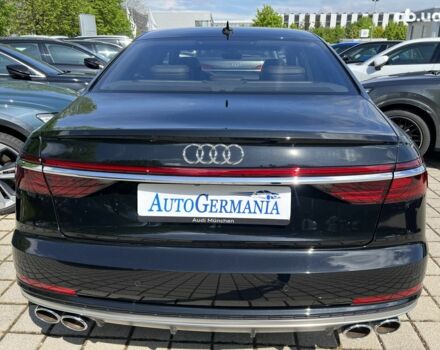 Ауди С8, объемом двигателя 4 л и пробегом 19 тыс. км за 106724 $, фото 6 на Automoto.ua