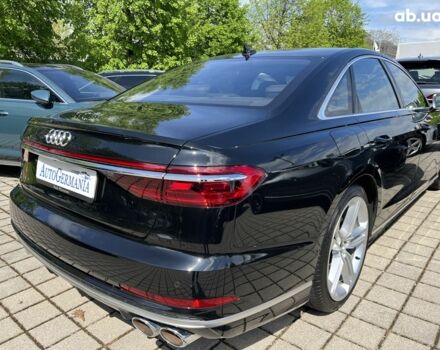 Ауди С8, объемом двигателя 4 л и пробегом 19 тыс. км за 106724 $, фото 9 на Automoto.ua