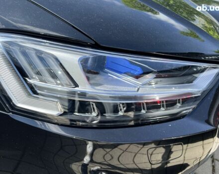 Ауди С8, объемом двигателя 4 л и пробегом 19 тыс. км за 106724 $, фото 17 на Automoto.ua