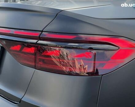 Ауди С8, объемом двигателя 4 л и пробегом 90 тыс. км за 94000 $, фото 12 на Automoto.ua