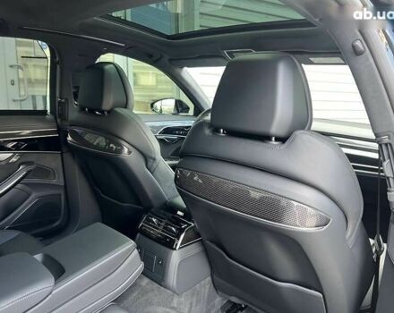 Ауди С8, объемом двигателя 4 л и пробегом 90 тыс. км за 94000 $, фото 28 на Automoto.ua