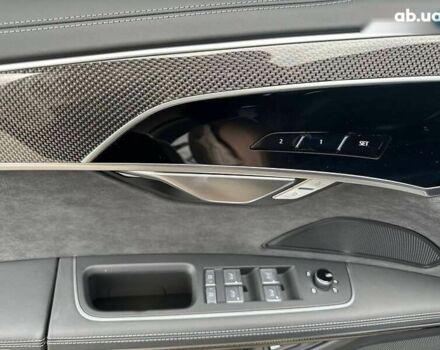 Ауди С8, объемом двигателя 0 л и пробегом 2 тыс. км за 158000 $, фото 14 на Automoto.ua