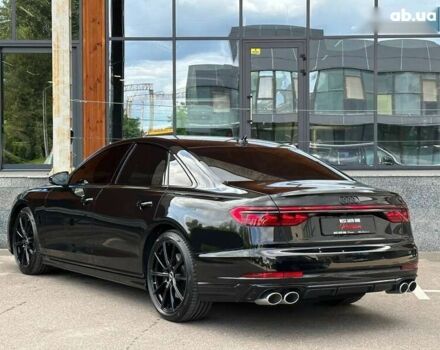Ауди С8, объемом двигателя 0 л и пробегом 2 тыс. км за 158000 $, фото 6 на Automoto.ua