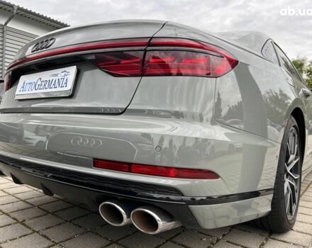 Ауди С8, объемом двигателя 4 л и пробегом 49 тыс. км за 91943 $, фото 1 на Automoto.ua