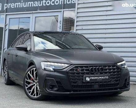 Ауди С8, объемом двигателя 4 л и пробегом 80 тыс. км за 102000 $, фото 1 на Automoto.ua