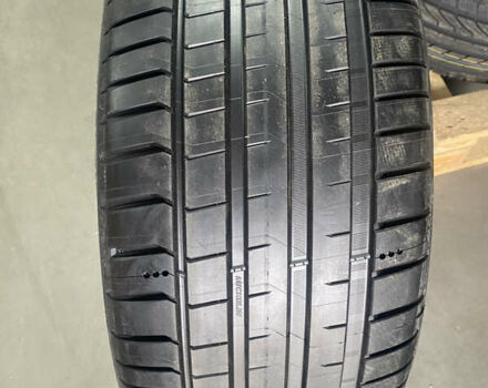 Серый Ауди С8, объемом двигателя 5.2 л и пробегом 193 тыс. км за 20500 $, фото 14 на Automoto.ua