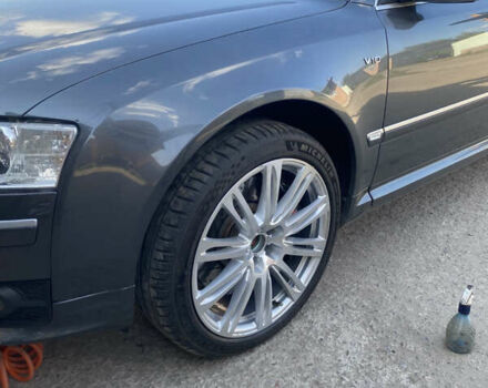 Серый Ауди С8, объемом двигателя 5.2 л и пробегом 193 тыс. км за 20500 $, фото 19 на Automoto.ua