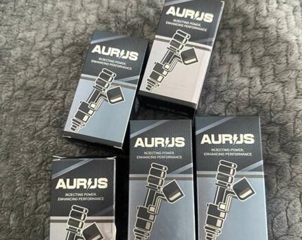 Серый Ауди С8, объемом двигателя 5.2 л и пробегом 193 тыс. км за 20500 $, фото 2 на Automoto.ua