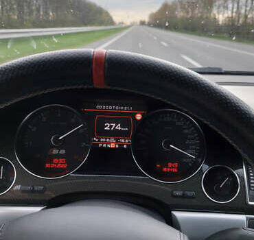 Серый Ауди С8, объемом двигателя 5.2 л и пробегом 193 тыс. км за 20500 $, фото 13 на Automoto.ua