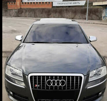 Серый Ауди С8, объемом двигателя 5.2 л и пробегом 193 тыс. км за 20500 $, фото 8 на Automoto.ua