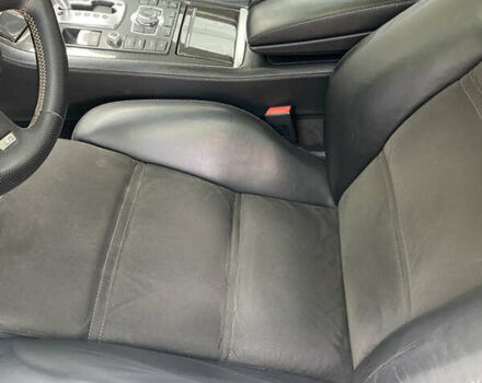 Серый Ауди С8, объемом двигателя 5.2 л и пробегом 193 тыс. км за 20500 $, фото 29 на Automoto.ua