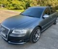 Серый Ауди С8, объемом двигателя 5 л и пробегом 190 тыс. км за 17900 $, фото 1 на Automoto.ua