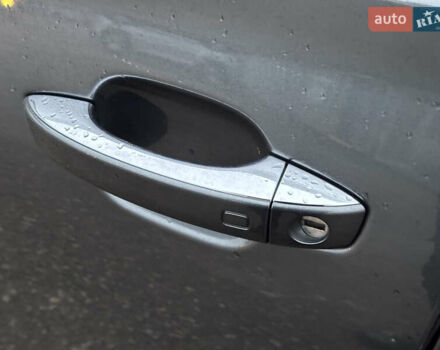 Сірий Ауді S8, об'ємом двигуна 4 л та пробігом 254 тис. км за 19900 $, фото 9 на Automoto.ua