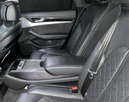 Сірий Ауді S8, об'ємом двигуна 4 л та пробігом 148 тис. км за 34000 $, фото 2 на Automoto.ua