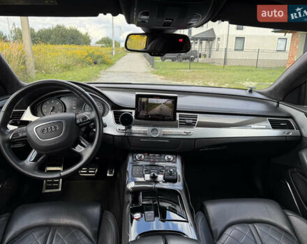 Сірий Ауді S8, об'ємом двигуна 3.99 л та пробігом 69 тис. км за 65000 $, фото 16 на Automoto.ua