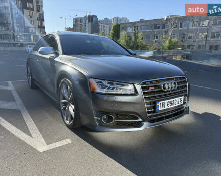 Серый Ауди С8, объемом двигателя 3.99 л и пробегом 133 тыс. км за 42500 $, фото 2 на Automoto.ua