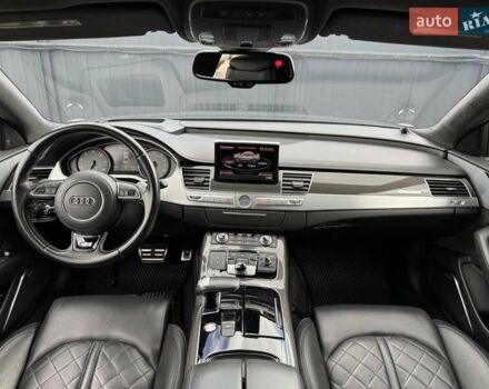Сірий Ауді S8, об'ємом двигуна 3.99 л та пробігом 135 тис. км за 39999 $, фото 8 на Automoto.ua