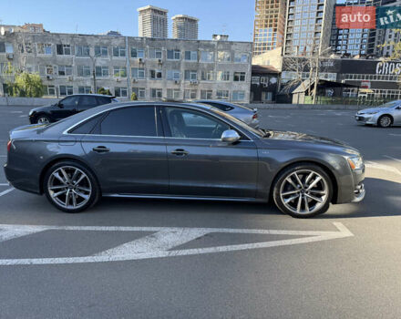 Серый Ауди С8, объемом двигателя 3.99 л и пробегом 133 тыс. км за 42500 $, фото 3 на Automoto.ua