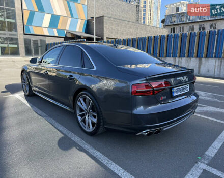 Серый Ауди С8, объемом двигателя 3.99 л и пробегом 133 тыс. км за 42500 $, фото 6 на Automoto.ua