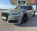 Серый Ауди С8, объемом двигателя 3.99 л и пробегом 126 тыс. км за 55000 $, фото 6 на Automoto.ua