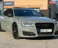 Серый Ауди С8, объемом двигателя 3.99 л и пробегом 126 тыс. км за 55000 $, фото 9 на Automoto.ua
