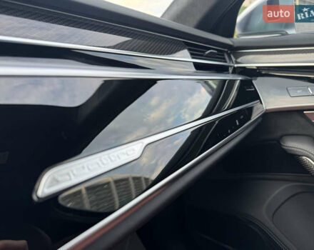Сірий Ауді S8, об'ємом двигуна 4 л та пробігом 7 тис. км за 150000 $, фото 22 на Automoto.ua