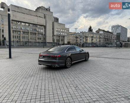 Сірий Ауді S8, об'ємом двигуна 4 л та пробігом 7 тис. км за 150000 $, фото 6 на Automoto.ua